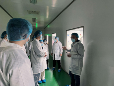 送生到崗,產(chǎn)教融合--生化學(xué)院校友尋訪團走訪浙江雅顏生物科技